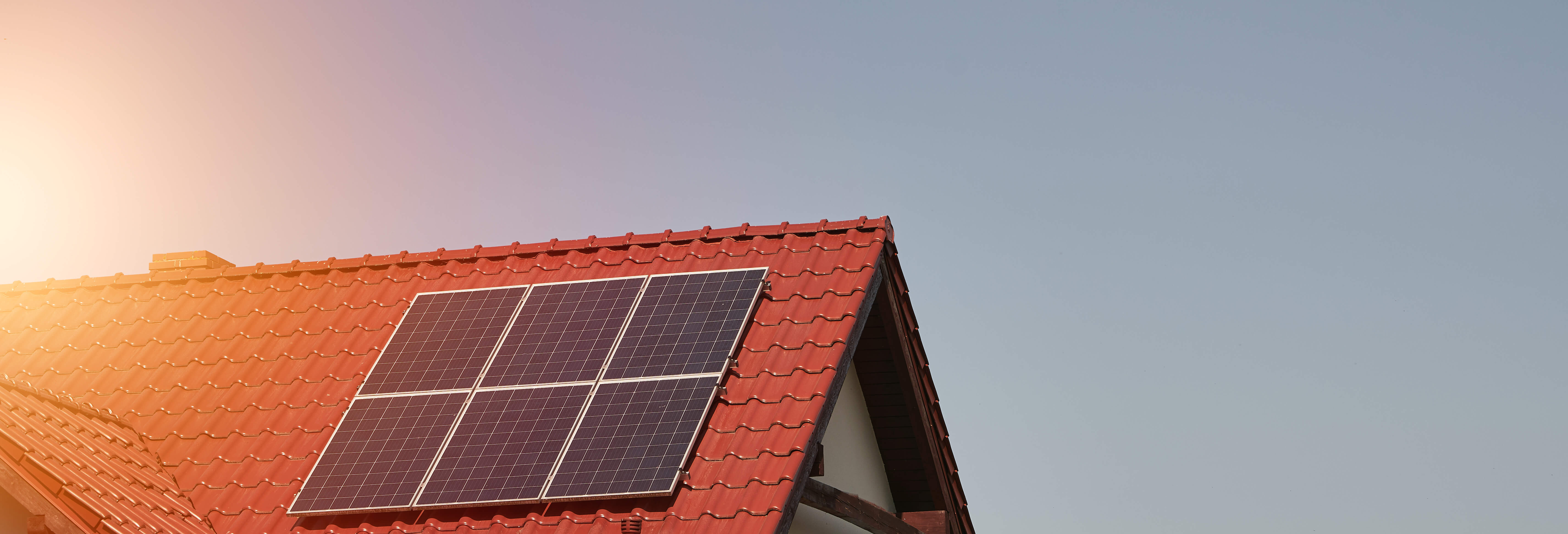 panneaux solaires sur une maison.